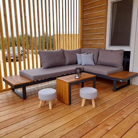 Mobile Blue Wave 营地